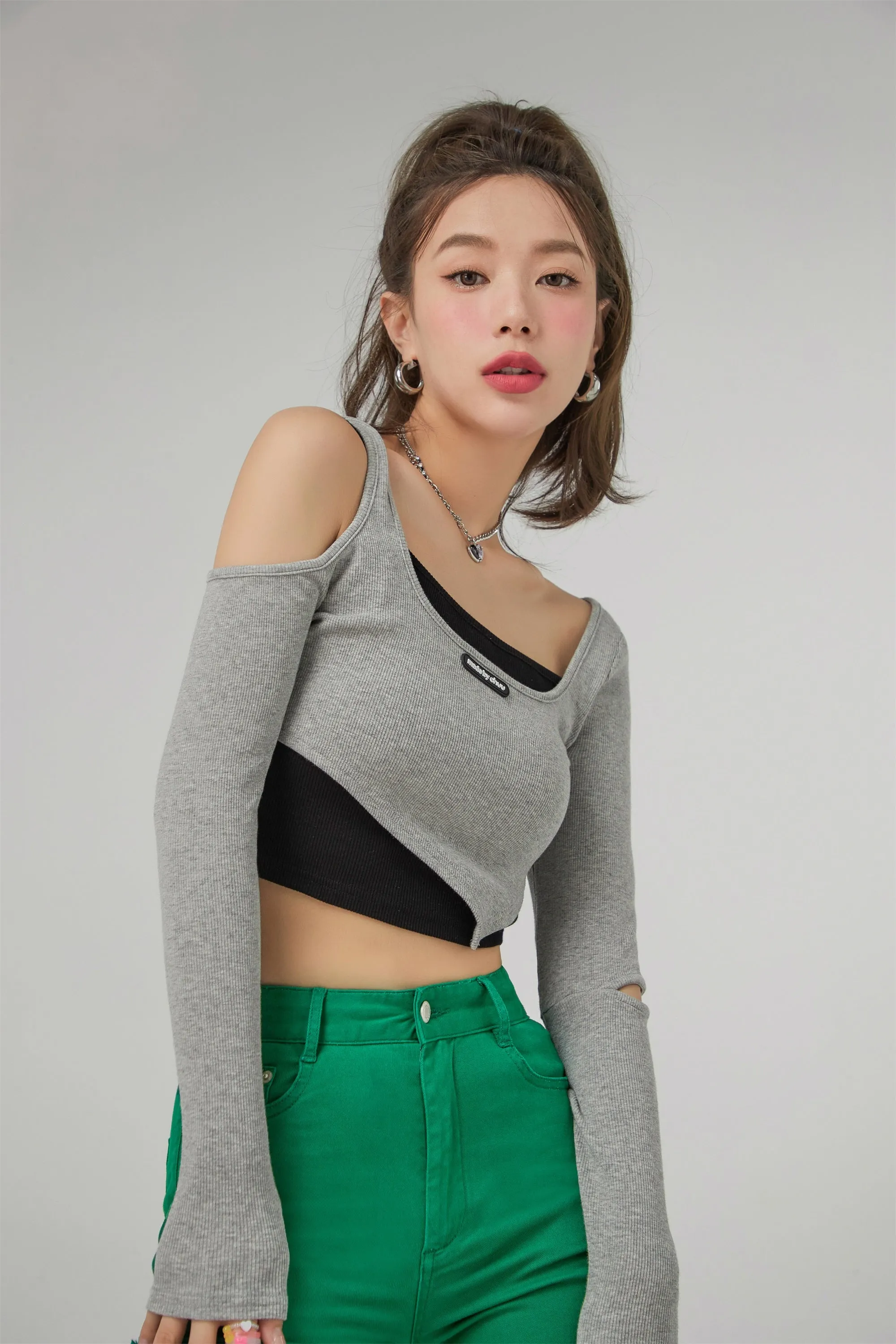 2-Layer Unbalanced Long-Sleeved Top