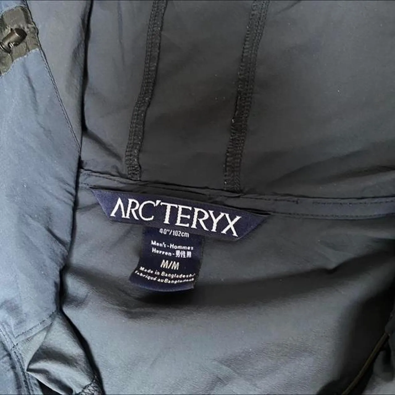 ARC'TERYX Squamish Hoody/ Navy Nylon Jacket (M)