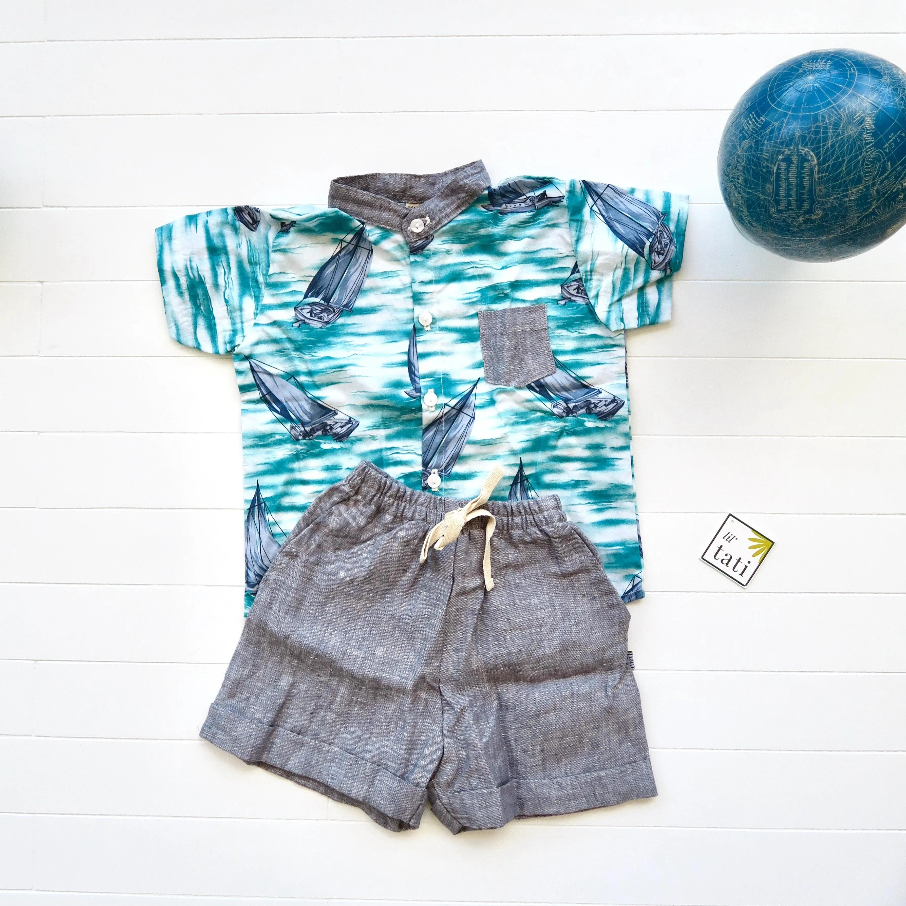 Cedar Top & Shorts in Bluegreen Sailboat and Gray Linen