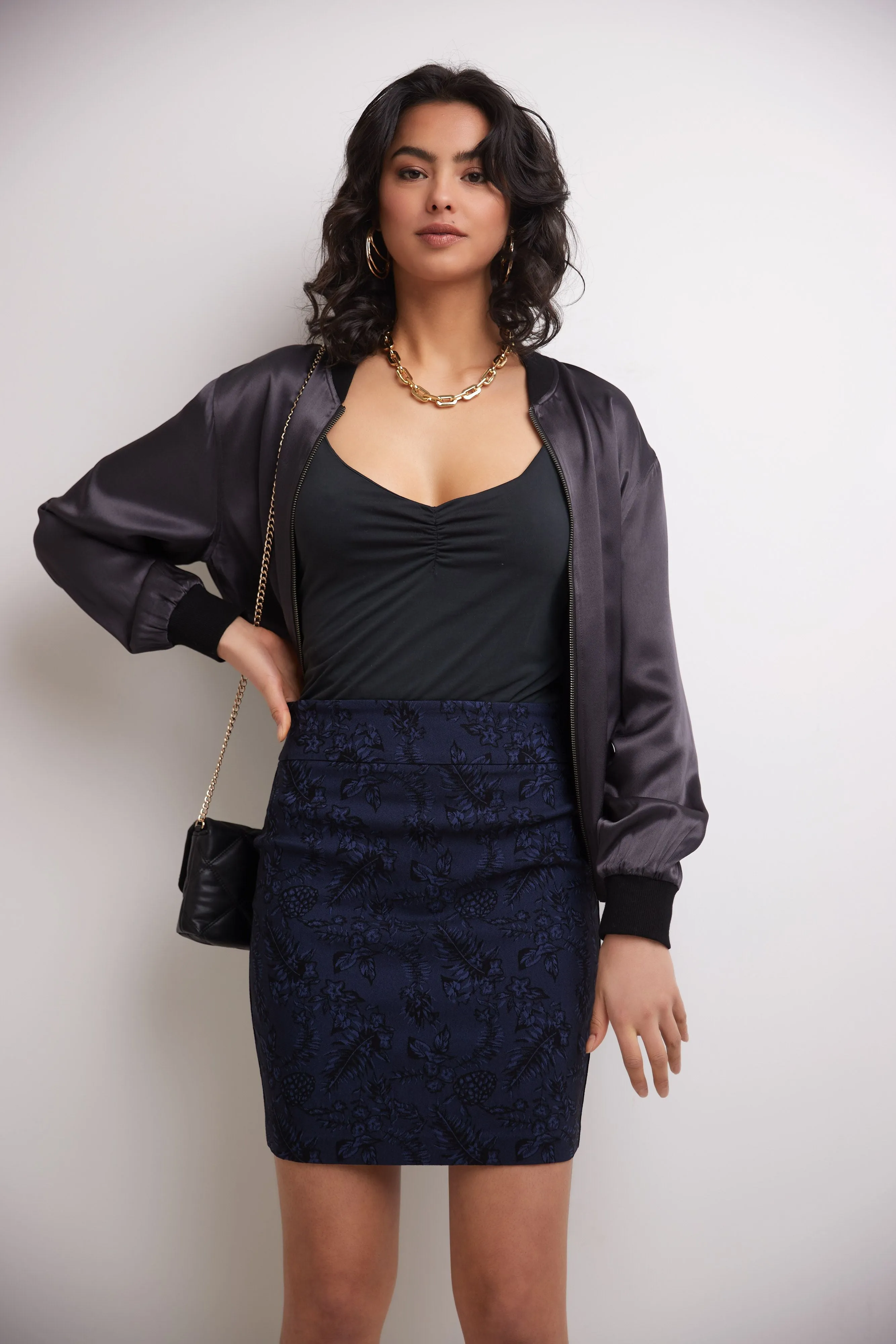 Elegant, Classic 19-Inch Length, Above-the-Knee Fitted Pencil Skirt