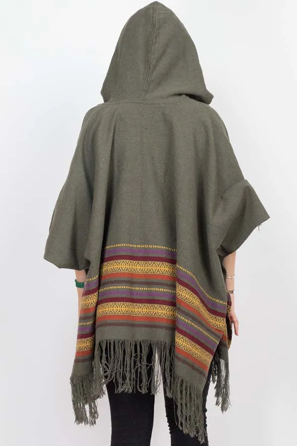 Jacauard Border Hooded Poncho