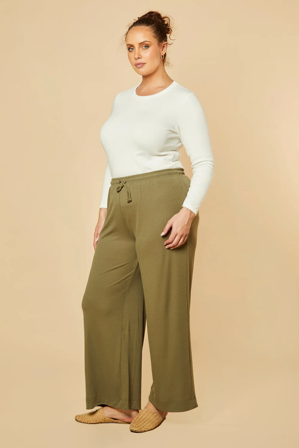 Wide Leg Stretch Pants in Khaki